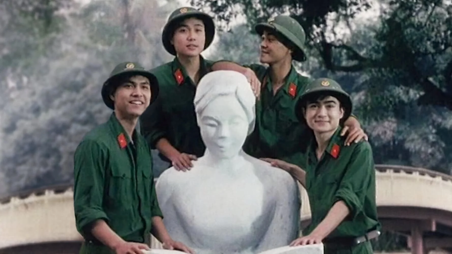 Mùi cỏ cháy Full